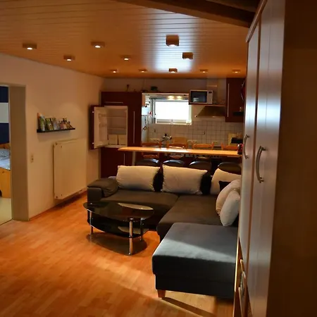 דירה Ferien Bei Freunden Im Holzhaus מונשאו